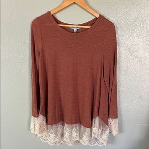 Women's Lace Hem Top in Brown
